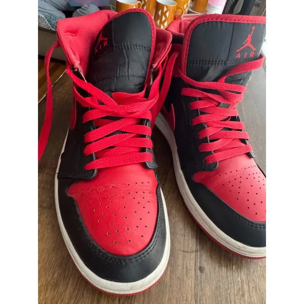Mens Air Jordan Retro 1 Mid 